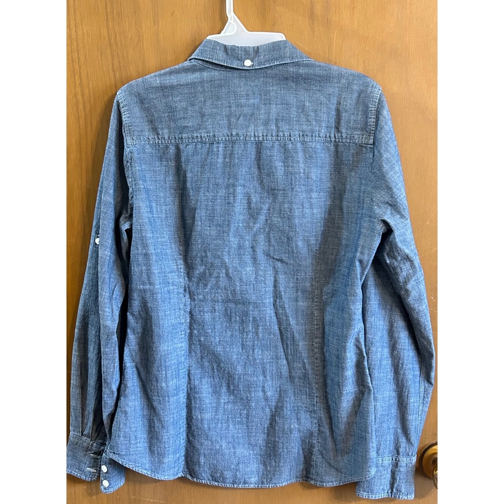 J.Crew Chambray Button Down Shirt Women's Medium Blue Denim Lightweight Classic - Picture 5 of 5